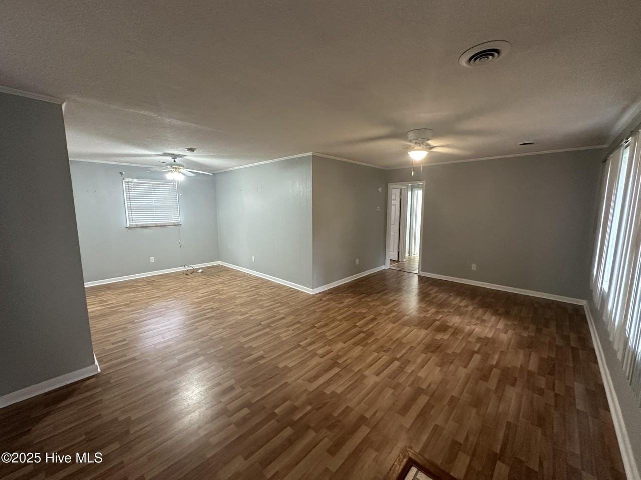 311 N Atlantic Ave - Photo 2 of 13