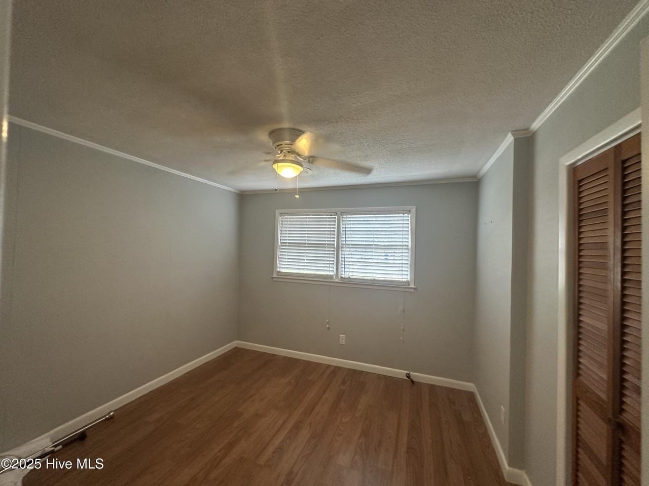 311 N Atlantic Ave - Photo 5 of 13