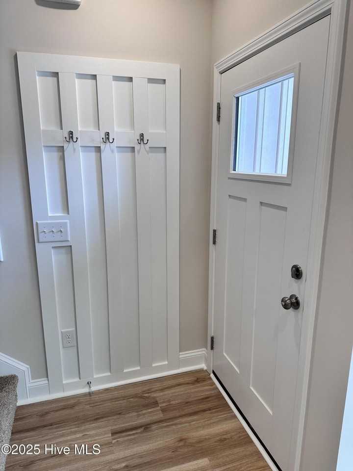 175 Loren Rd - Photo 3 of 21