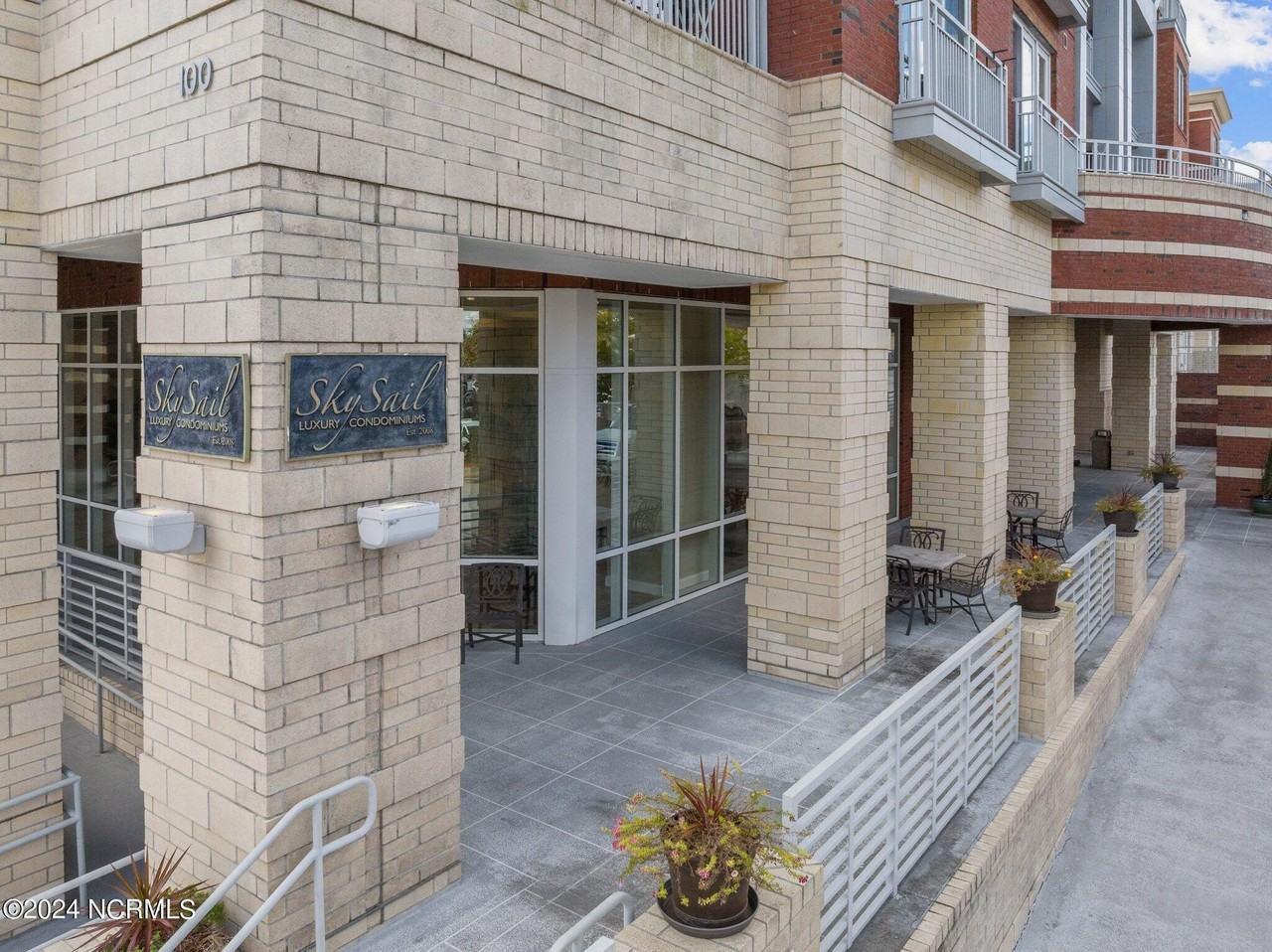 235 235 Sky Sail Boulevard - Photo 2 of 27