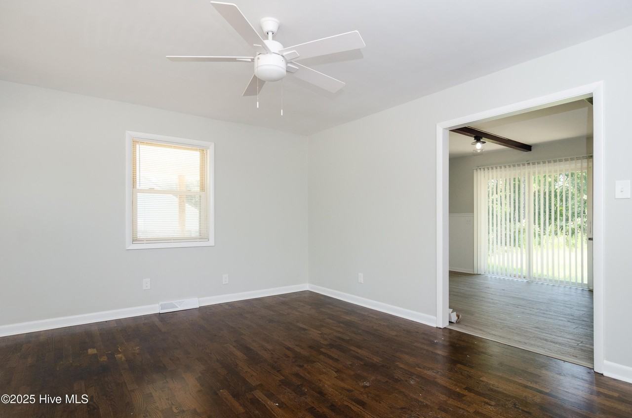 548 Antietam Dr - Photo 5 of 22