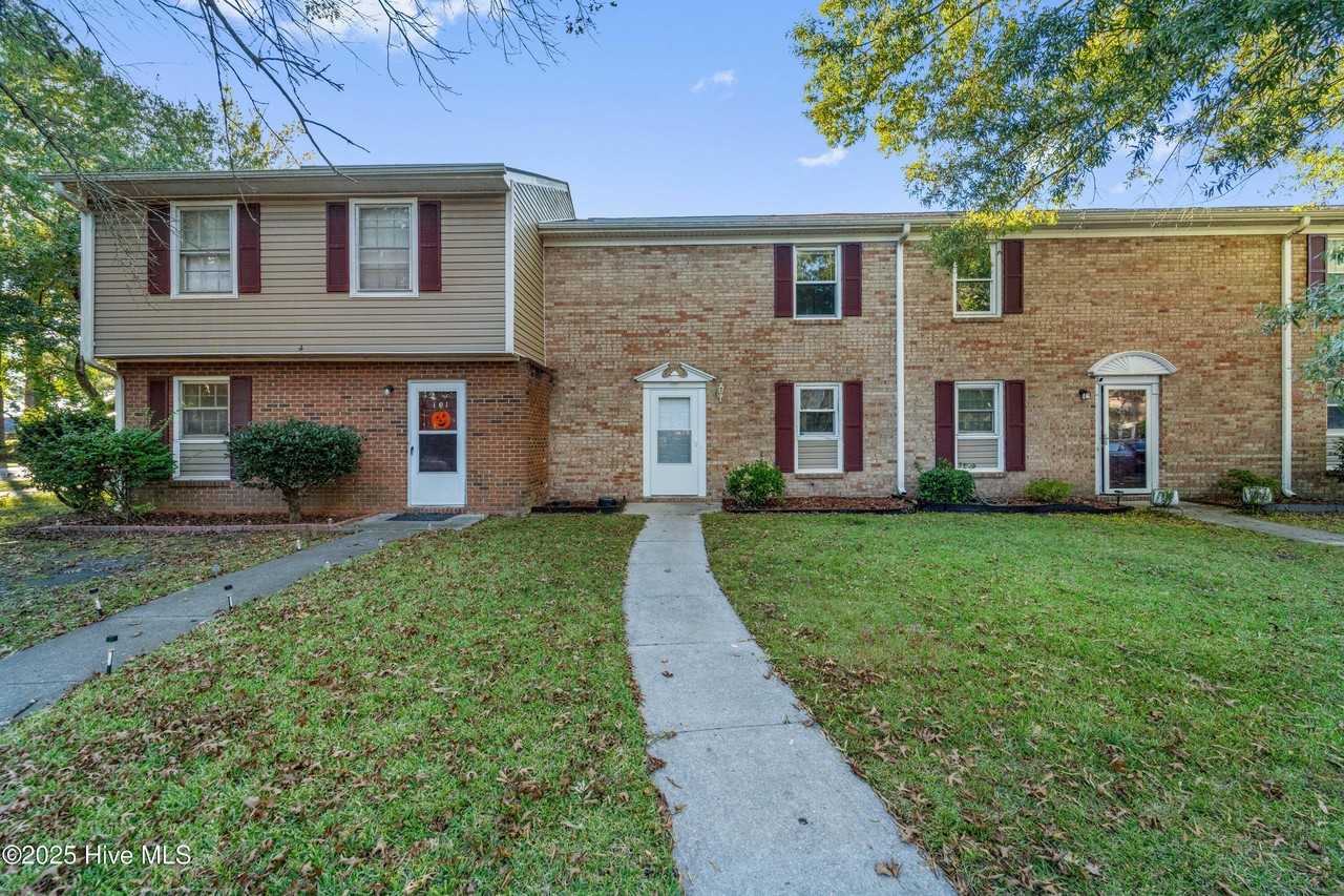 103 King George Court