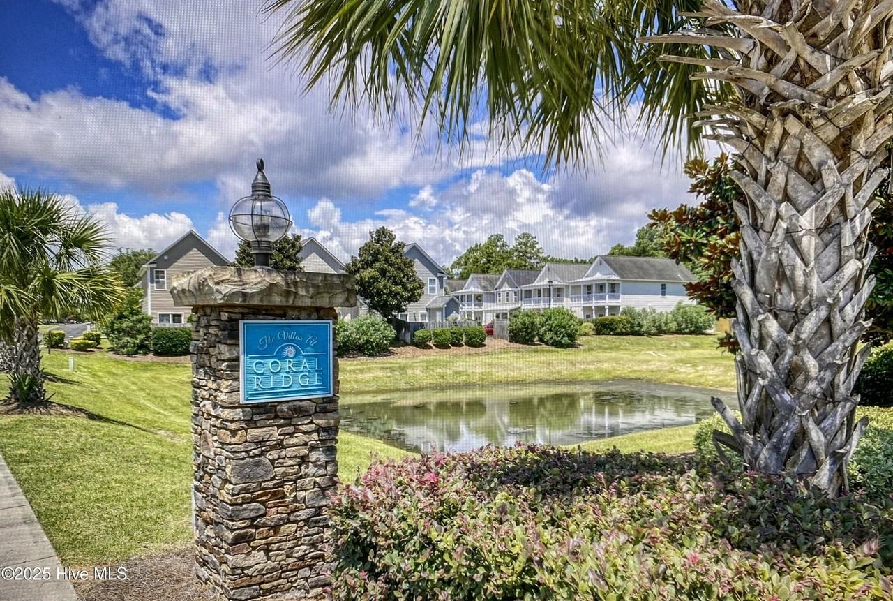 842 Kiawah Ln - Photo 3 of 46