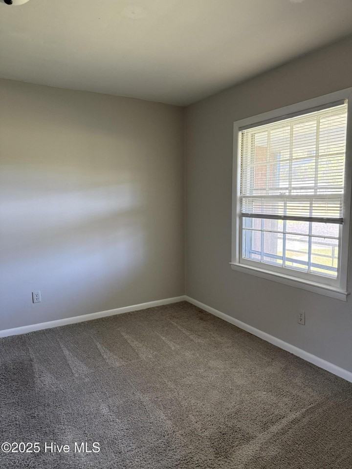 4358 Eastern Pines Rd Apt 25 #25 - Photo 6 of 7