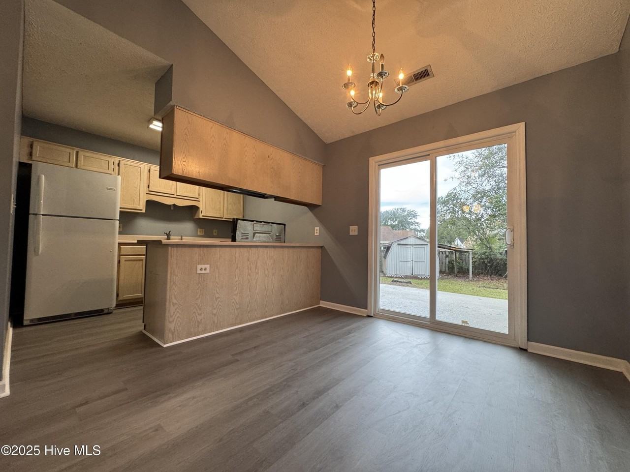 322 Tangle Oaks Court Southeast - Photo 5 of 21