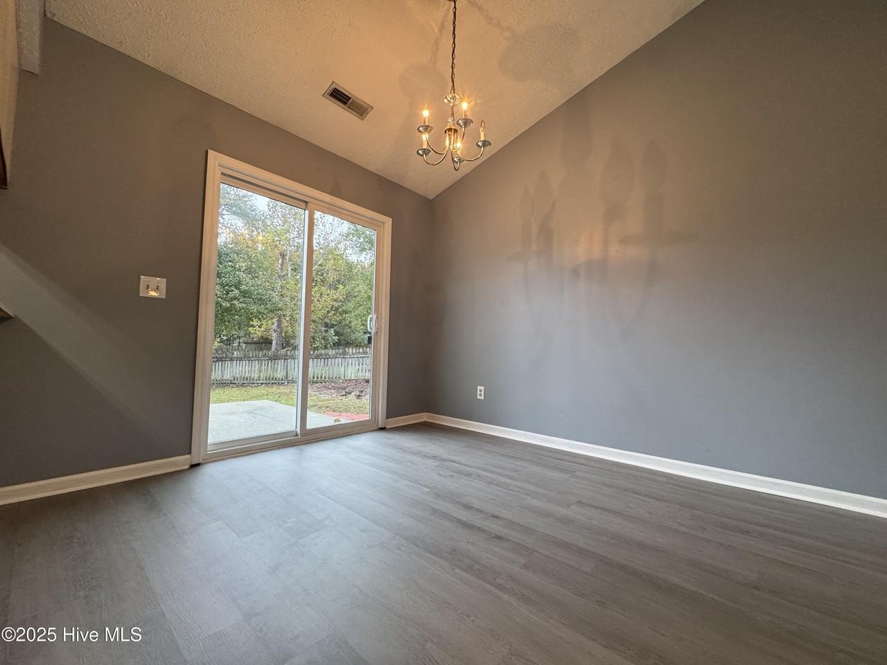 322 Tangle Oaks Court Southeast - Photo 6 of 21