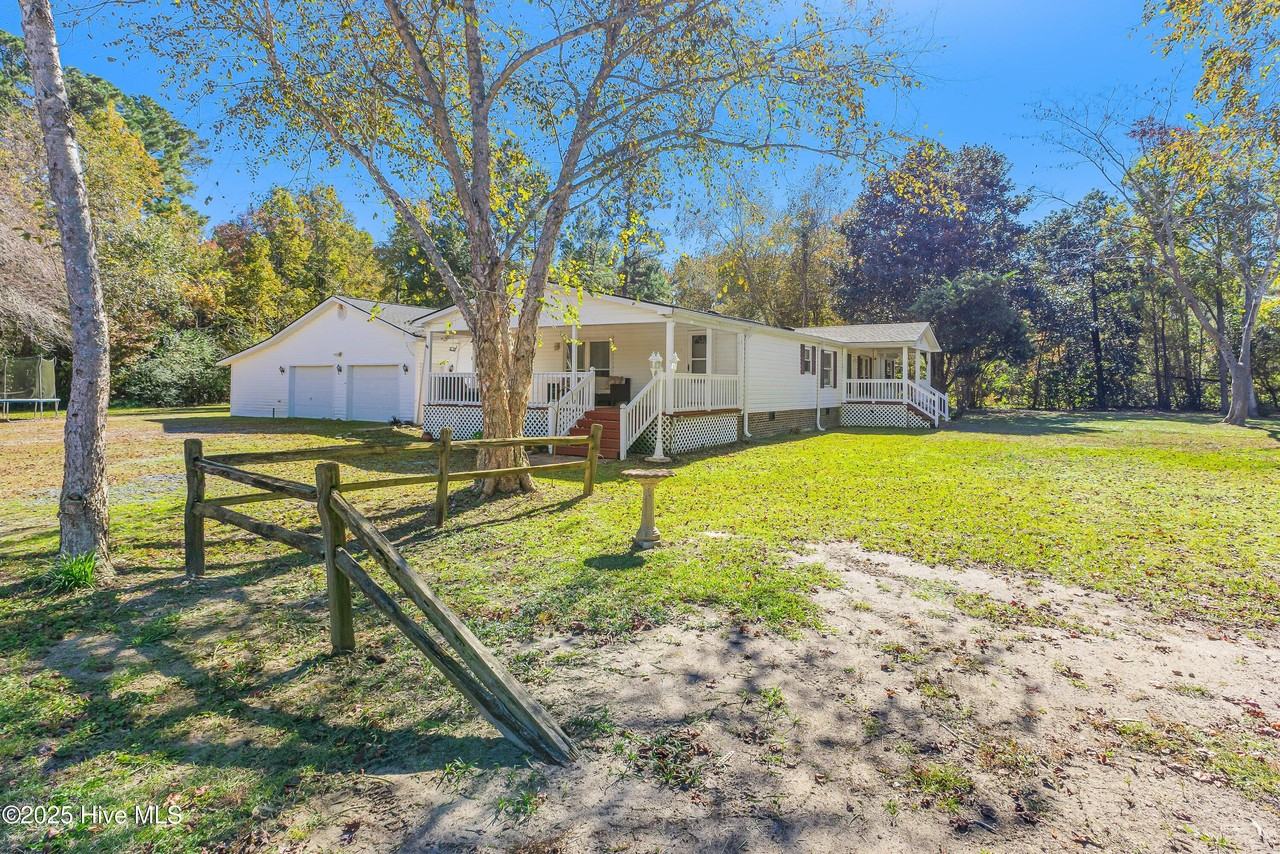 4481 Alligator Road Northwest - Photo 4 of 46