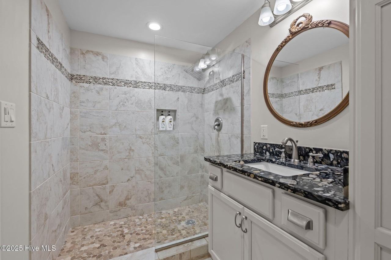 182 Lewistown Rd - Photo 6 of 11