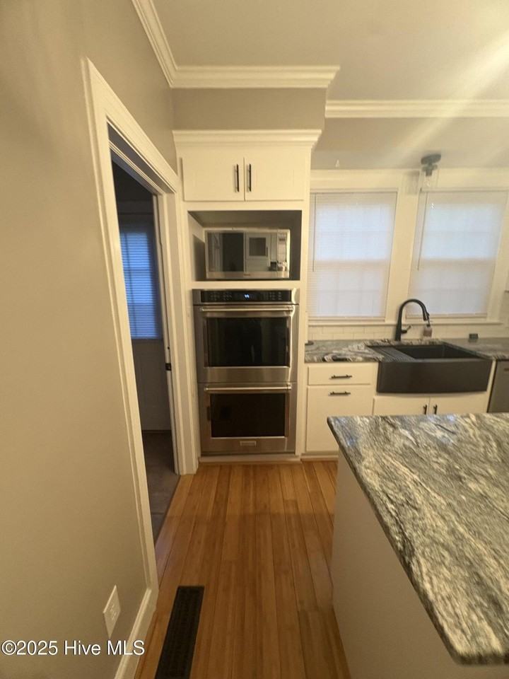 100 Atlantic Christian Col Dr W - Photo 2 of 14