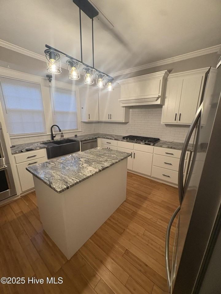 100 Atlantic Christian Col Dr W - Photo 3 of 14