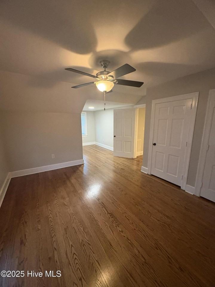 100 Atlantic Christian Col Dr W - Photo 6 of 14