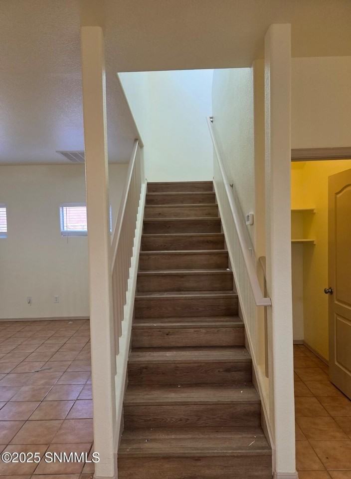 3235 Eagle Ridge Dr - Photo 5 of 9