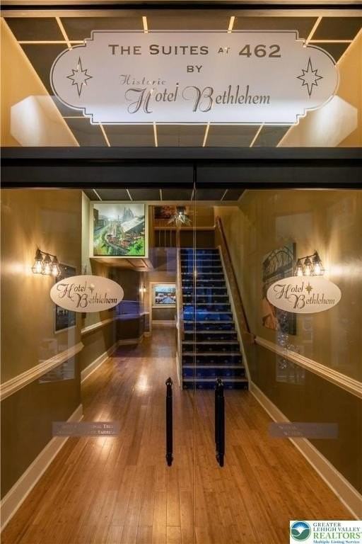 462 Main St - Photo 3 of 11