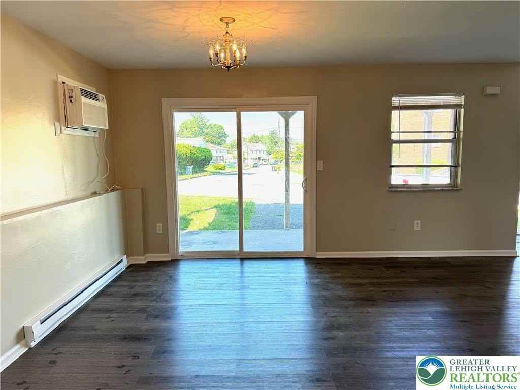 301 301 N Halstead Street unit: Apt#1 #1 - Photo 4 of 11