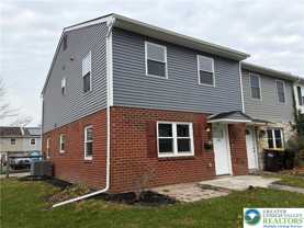 102 Linda Court South - Photo 1 of 1