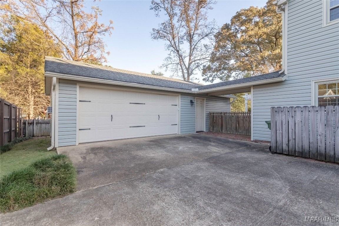 149 Ledyard Dr - Photo 4 of 40