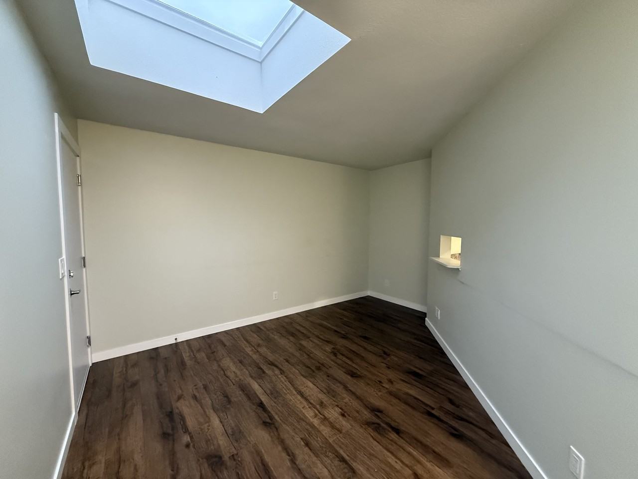 9461 301-9461 College St #1 - Photo 4 of 11