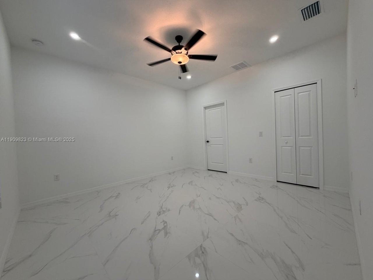 2706 72nd St W - Photo 7 of 21