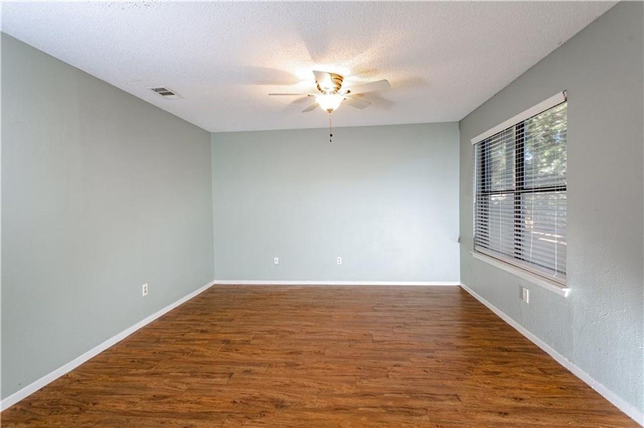 11519 Pecan Creek Pkwy - Photo 3 of 14