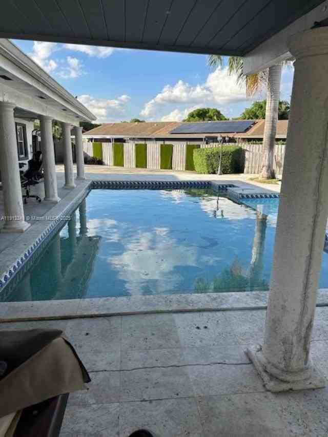 5531 Southwest 136th Court #1 - Photo 4 of 13