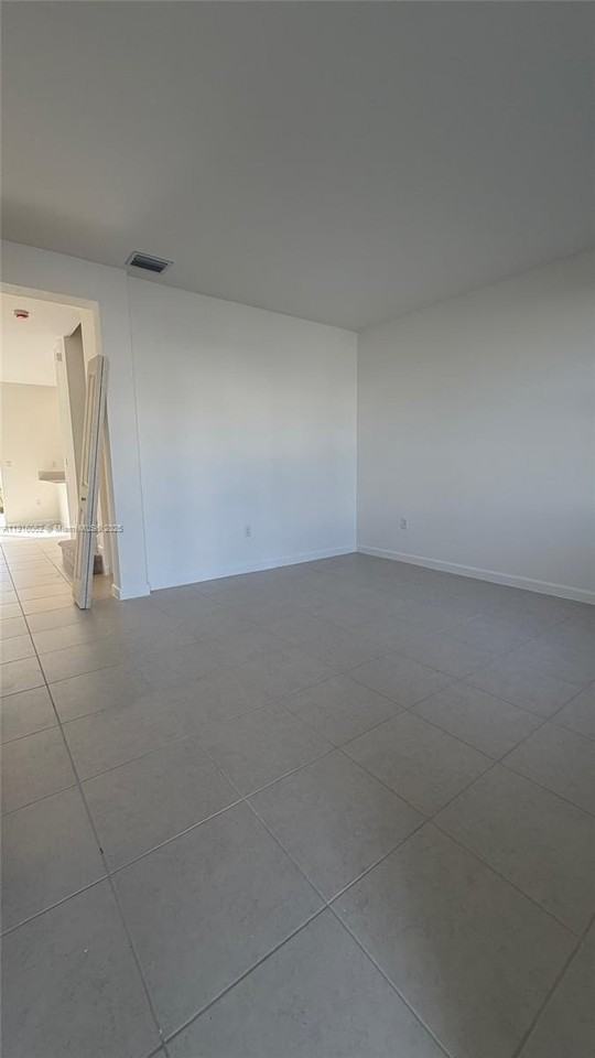 15600 Sw 276th Ter - Photo 3 of 15