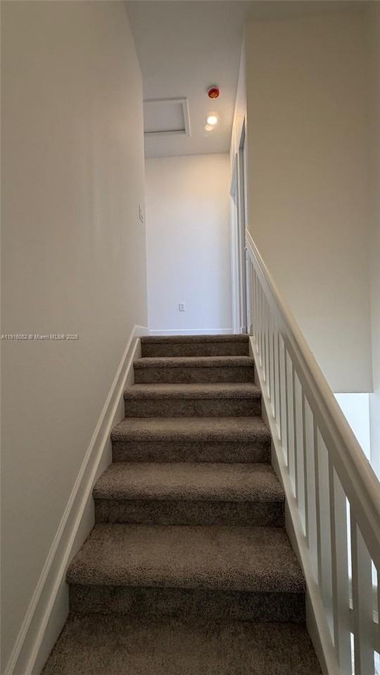 15600 Sw 276th Ter - Photo 7 of 15