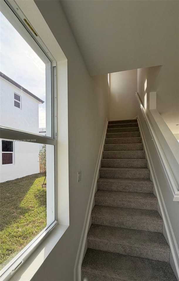 15584 Sw 276th Ter - Photo 3 of 10