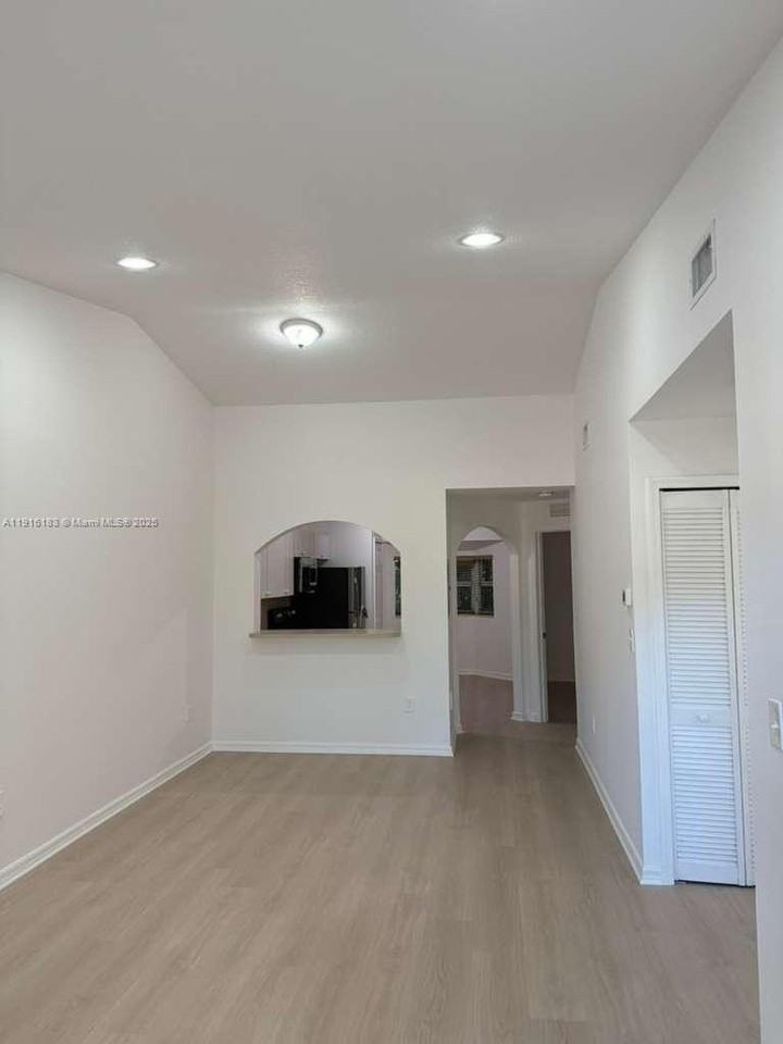 1300 Se 31st Ct #203-36 - Photo 4 of 18