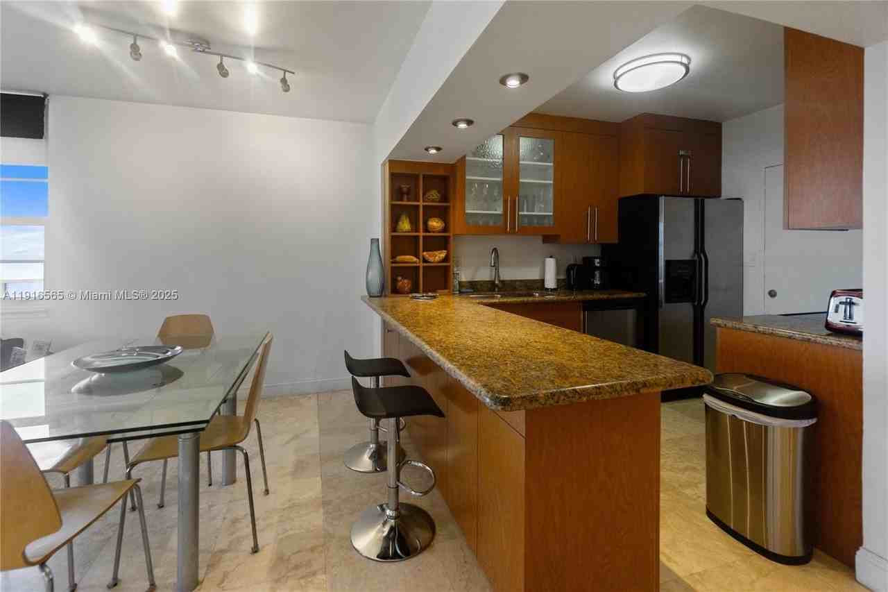 100 Lincoln Road #847 - Photo 4 of 23