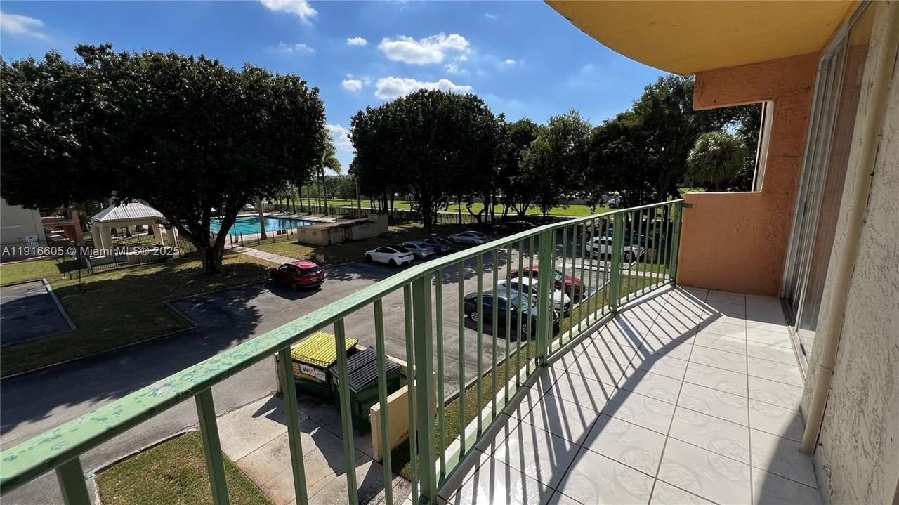 9350 Fontainebleau Blvd #308 - Photo 7 of 18