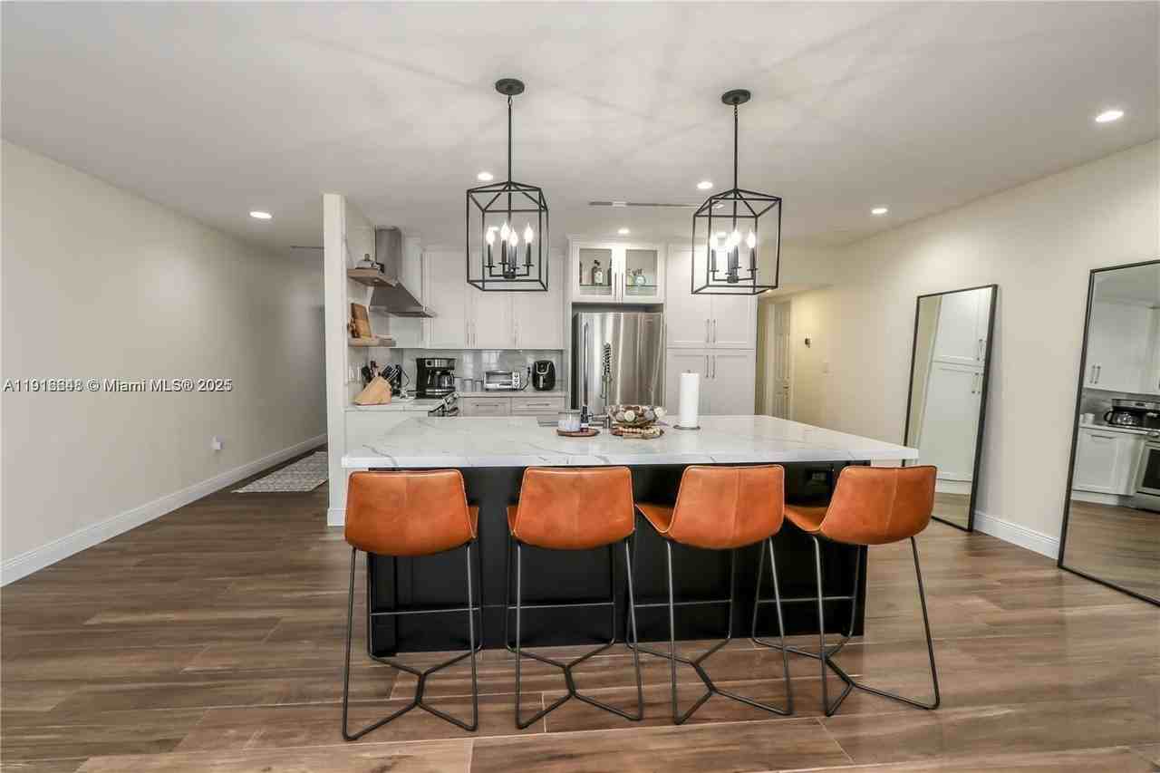 16509 Fox Den Ct - Photo 5 of 21