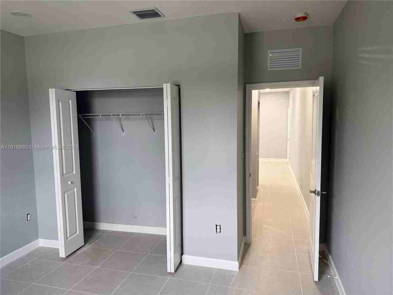 16225 Sw 147th Ave #2 - Photo 6 of 24