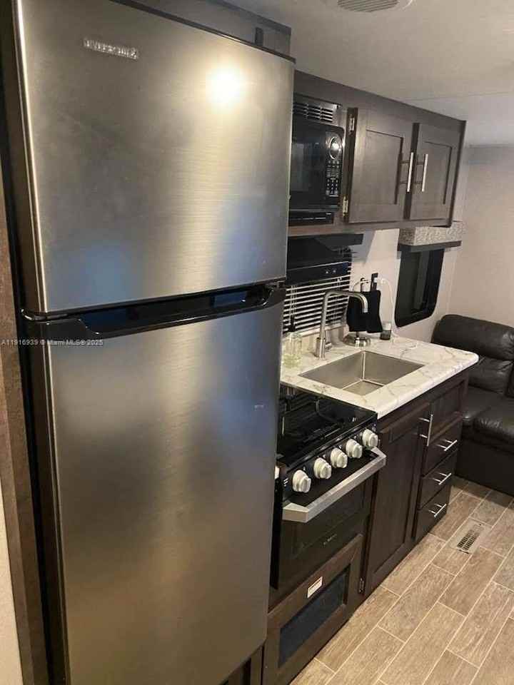 25236 Sw 133rd Ave - Photo 2 of 17