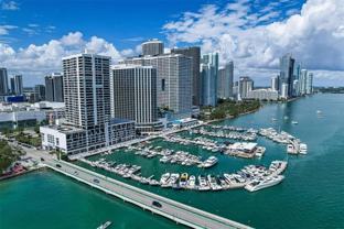 555 Northeast 15th Street #15B - Photo 1 of 1