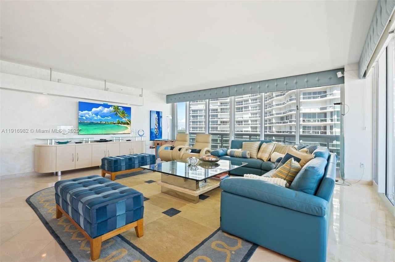 9595 Collins Ave #N8A - Photo 6 of 25