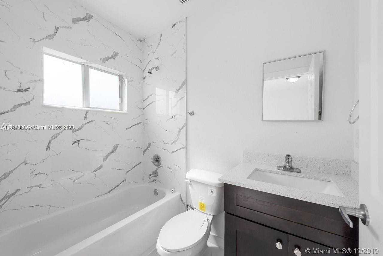 1775 Nw 65th St #1775 - Photo 6 of 7