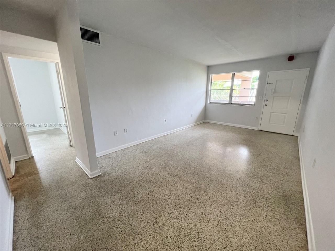 675 Sw 7th Ave #12 - Photo 3 of 13