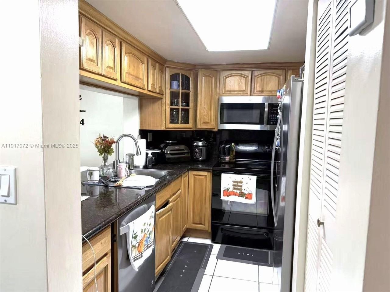 2075 Sw 122nd Ave #429 - Photo 2 of 10