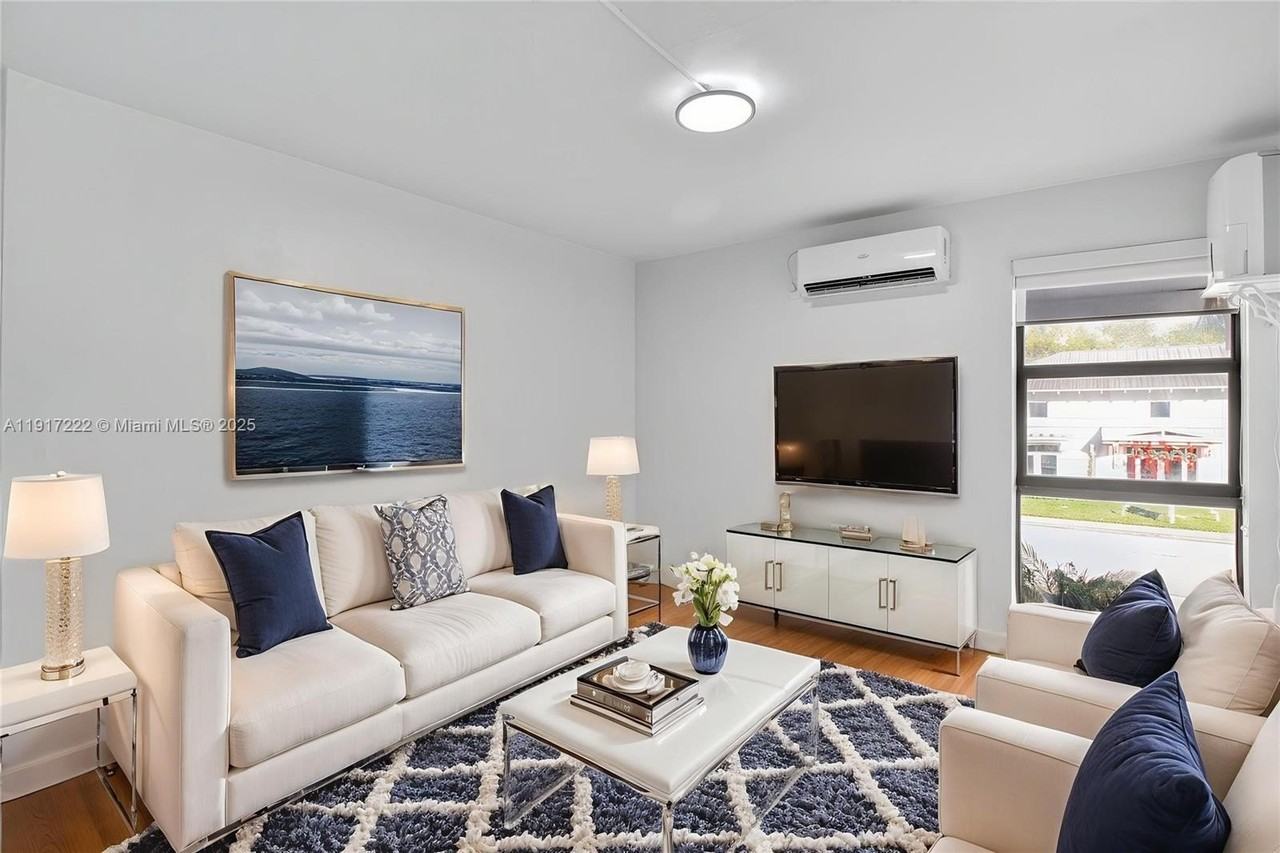 1600 S Le Jeune Rd #7 - Photo 6 of 20