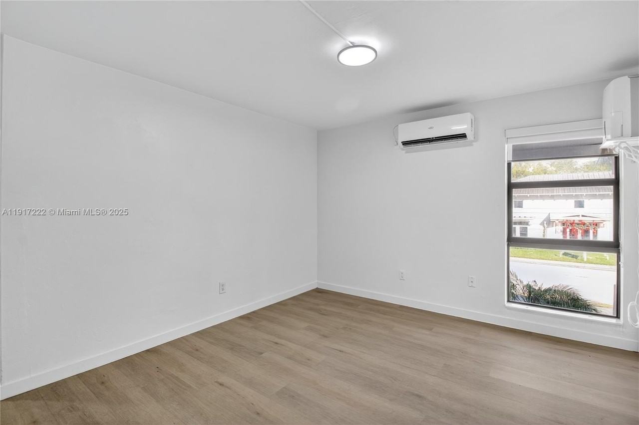 1600 S Le Jeune Rd #7 - Photo 7 of 20