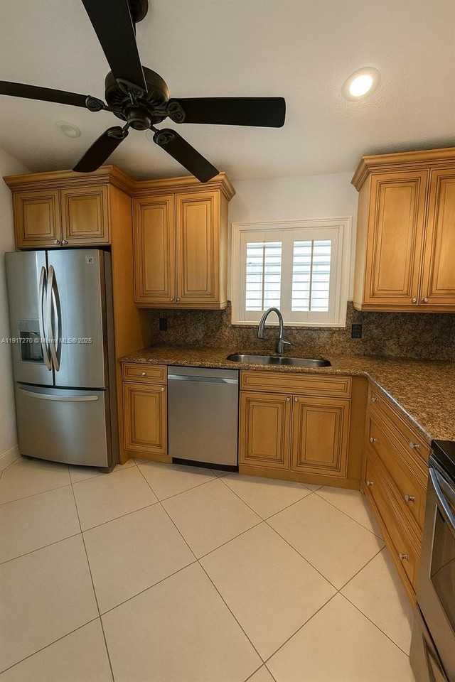 8190 Springtree Rd #8190 - Photo 4 of 23