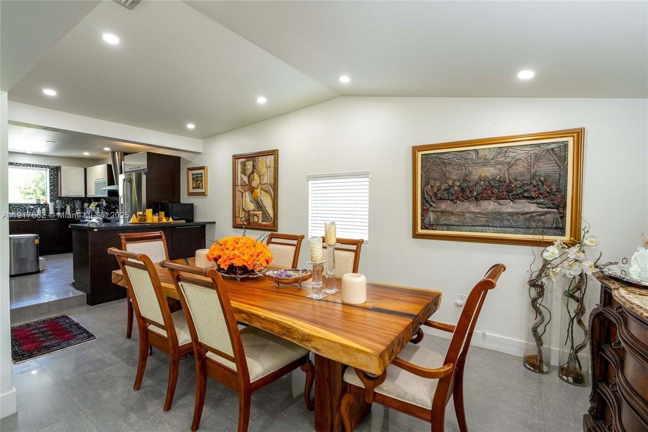 1360 Sw 16th St - Photo 7 of 35