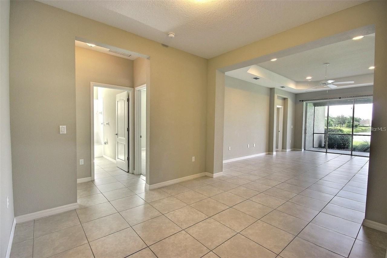 12136 Whisper Lake Dr - Photo 2 of 33