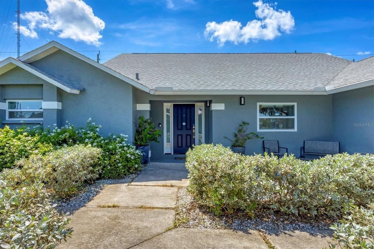 618 Eastpointe Ct - Photo 7 of 38