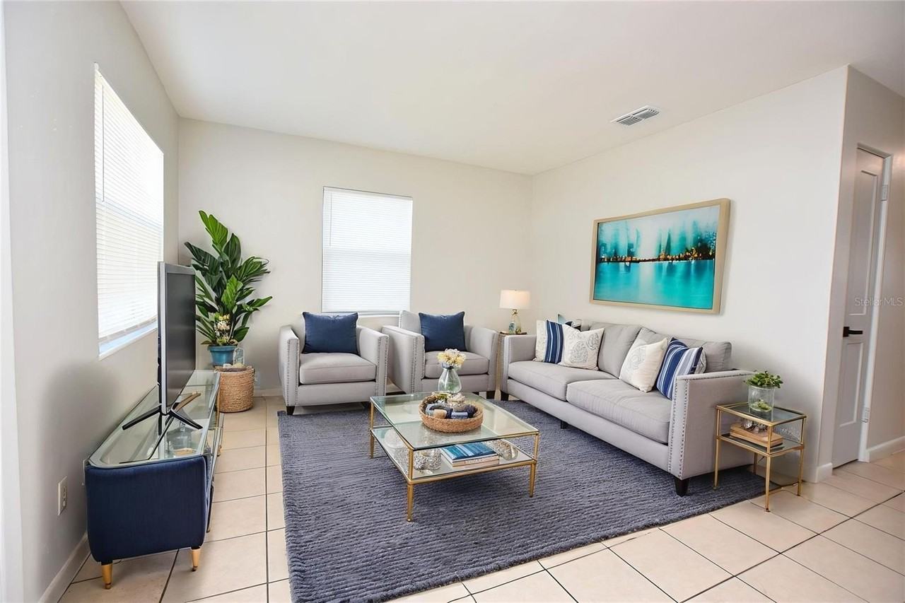 118 Flamingo Dr - Photo 3 of 37