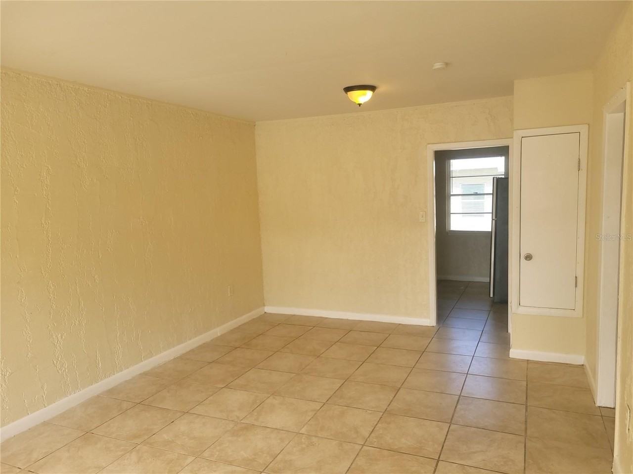 508 Booker St - Photo 5 of 24