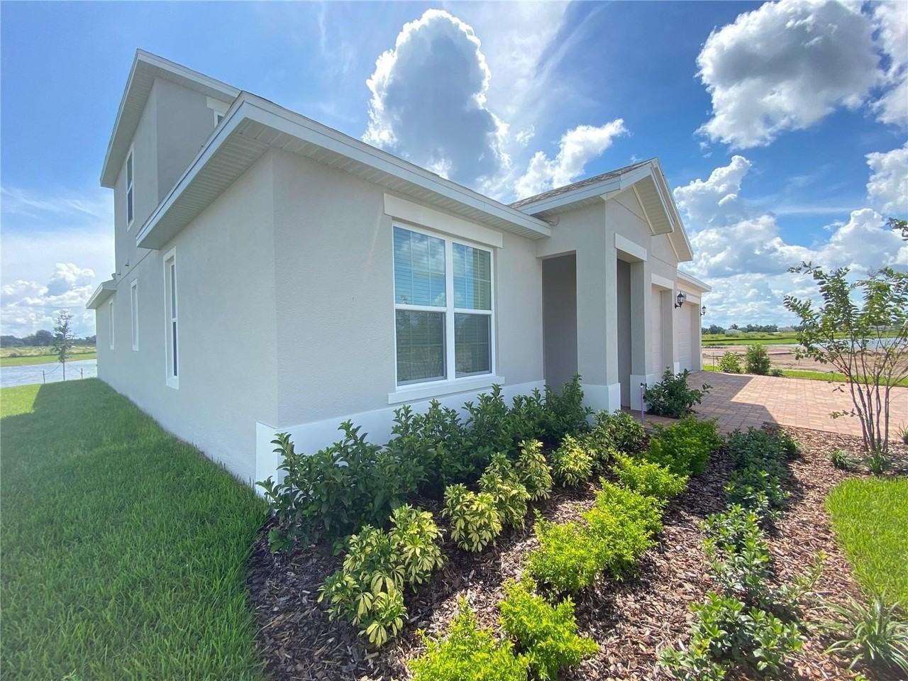 4957 Olivia Ct - Photo 2 of 18