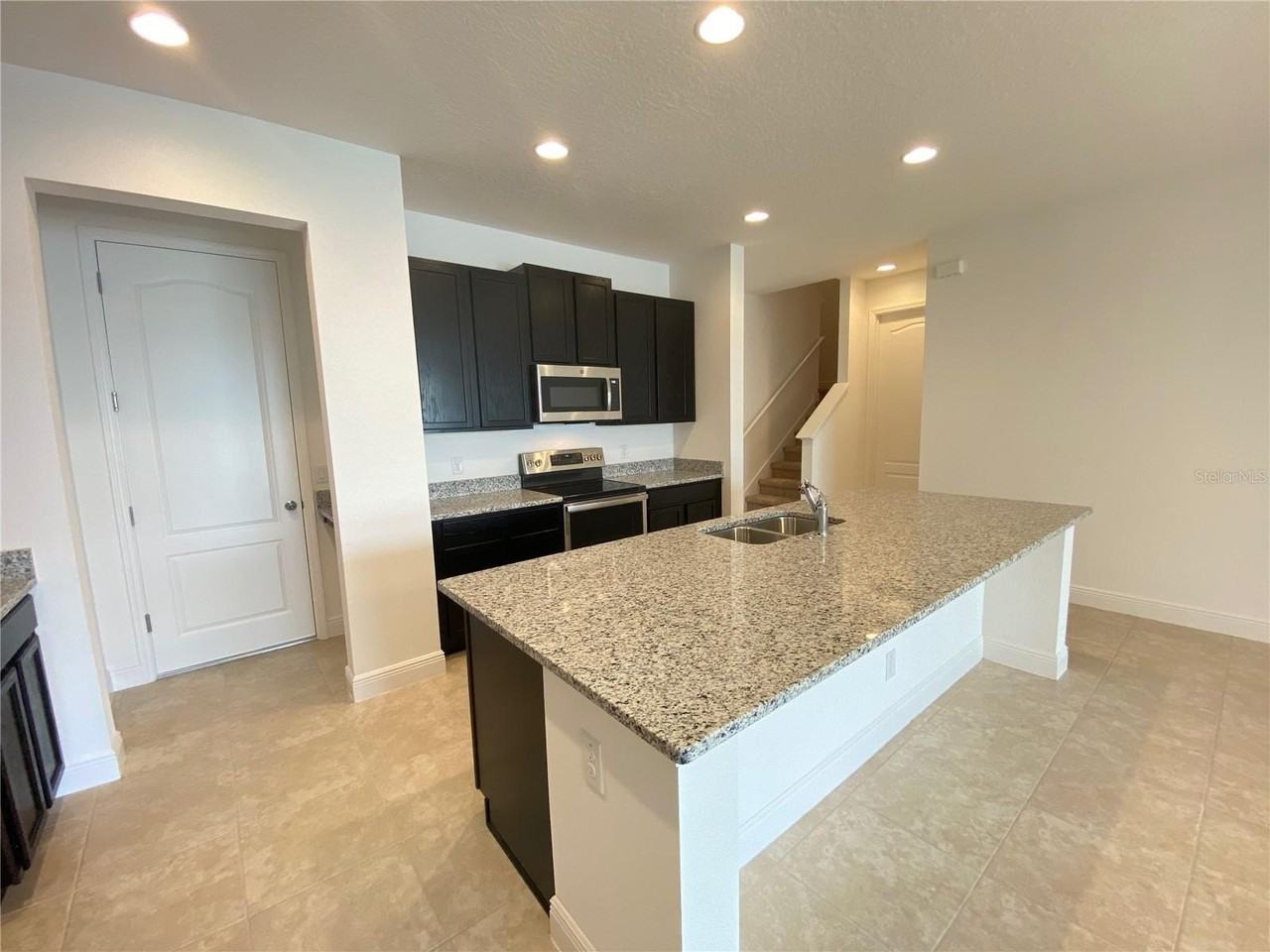 4957 Olivia Ct - Photo 5 of 18