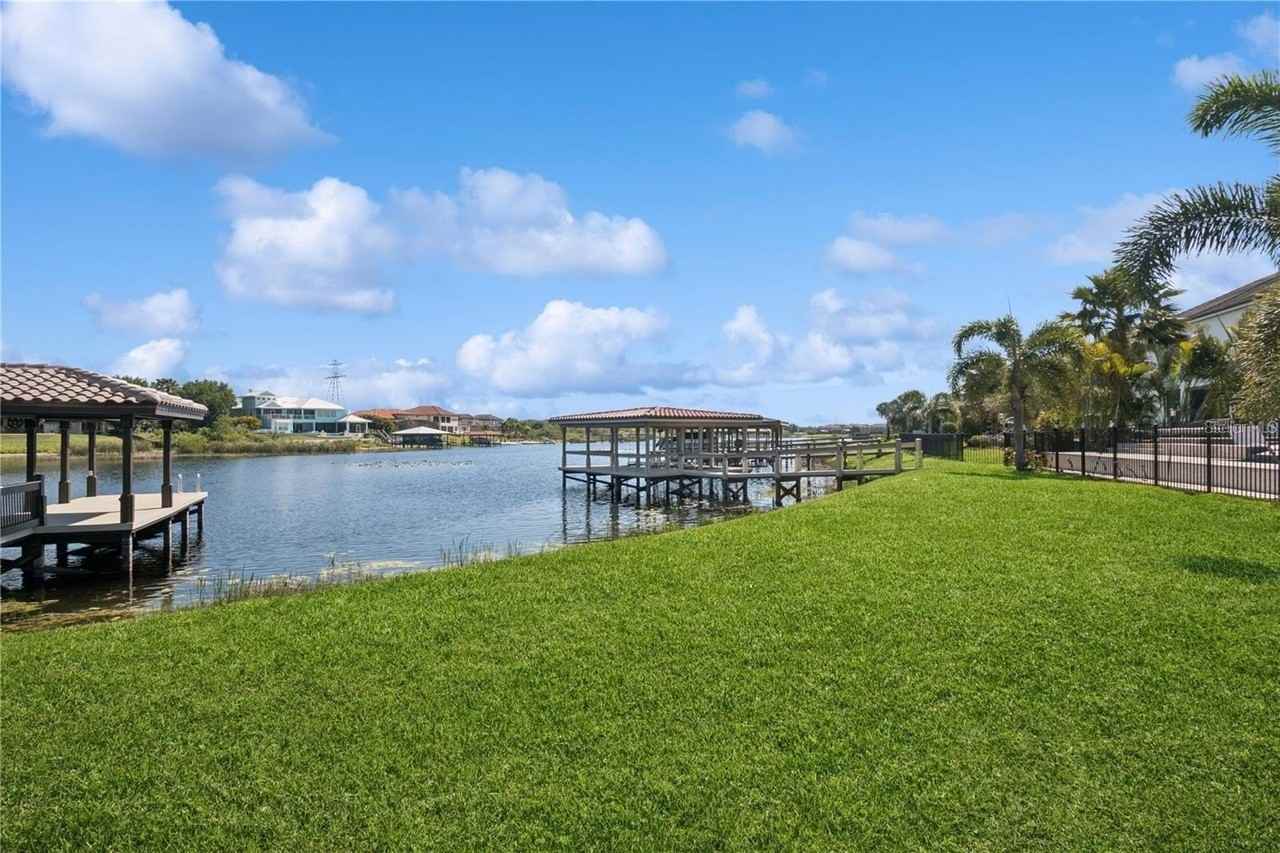 7031 Billie Ct - Photo 2 of 42