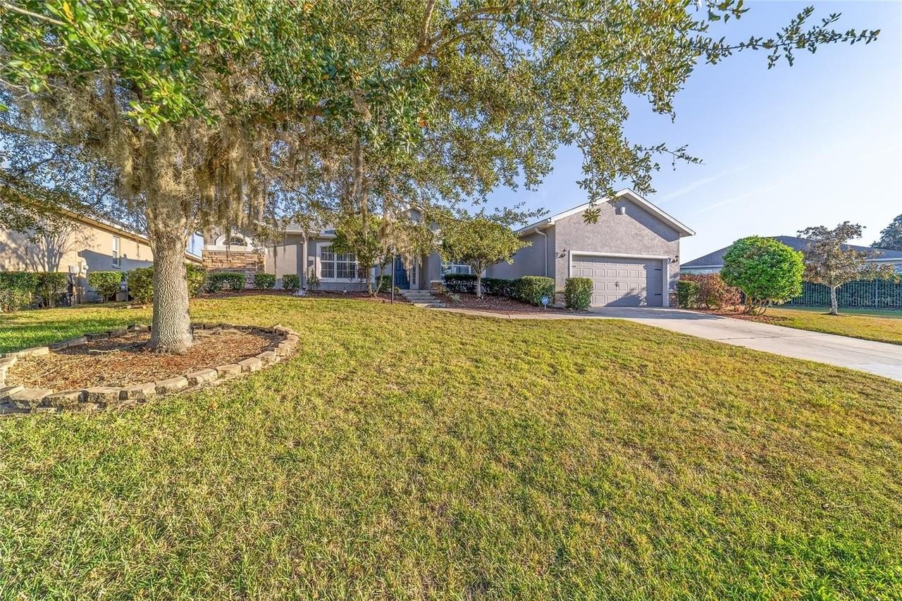 4830 Southwest 63rd Loop - Photo 2 of 50